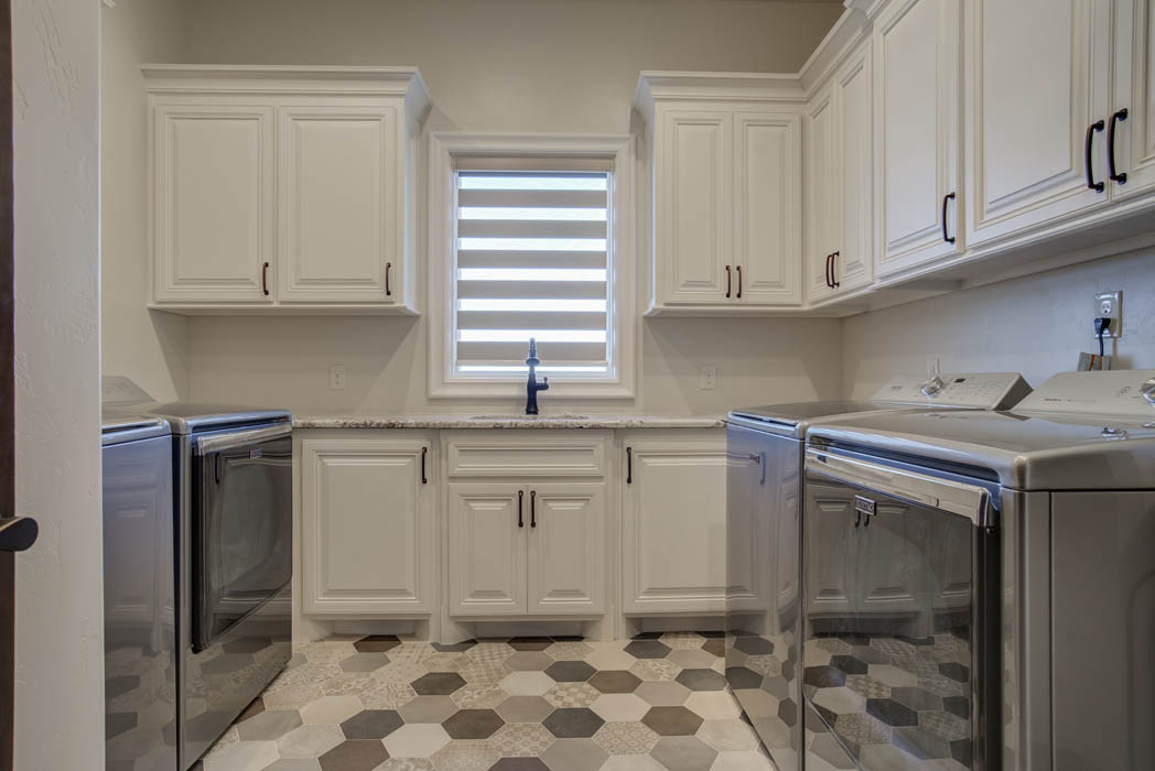 Great laundry room in home by Sharkey Custom Homes in Lubbock, Texas.