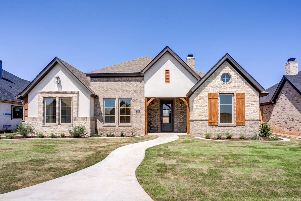 Exterior of beautiful new home for sale in Lubbock, Texas.