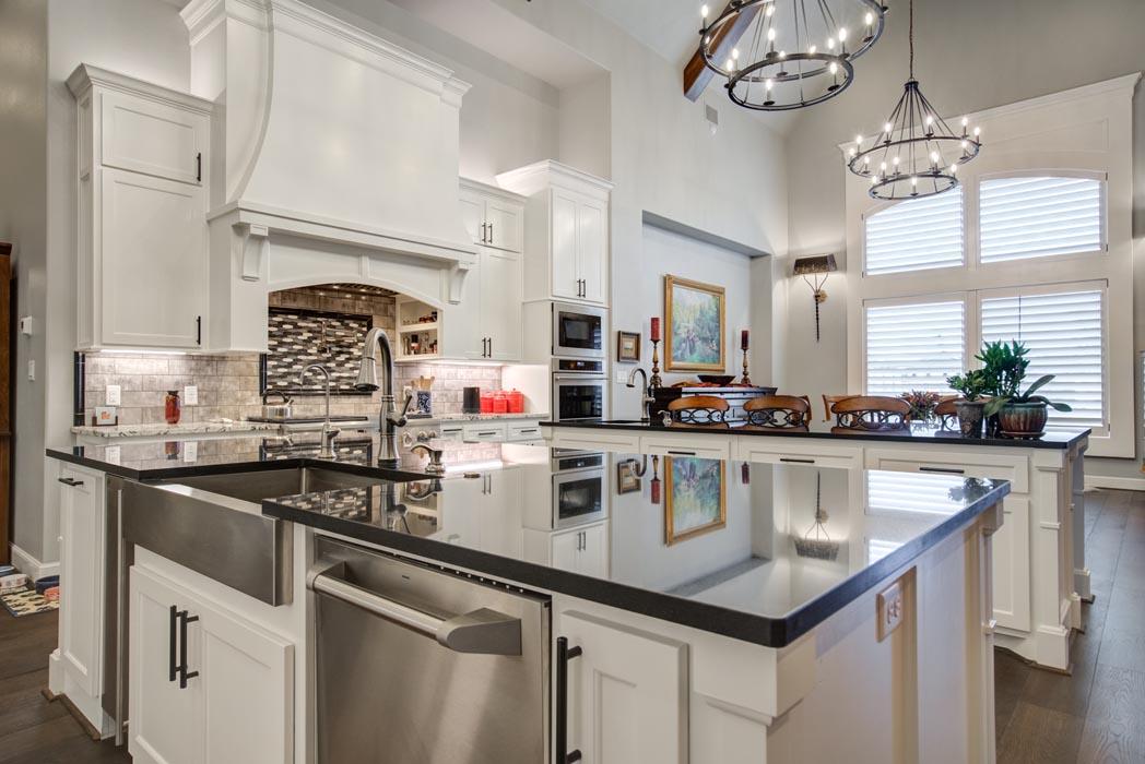 Example of beautiful kitchen in new home built by Sharkey Custom Homes in Lubbock, Texas.