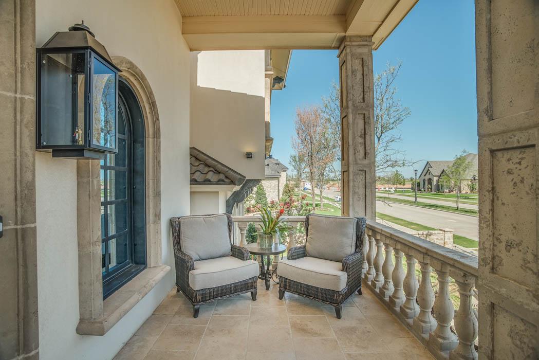 Spacious outdoor living area in Lubbock, Texas home.