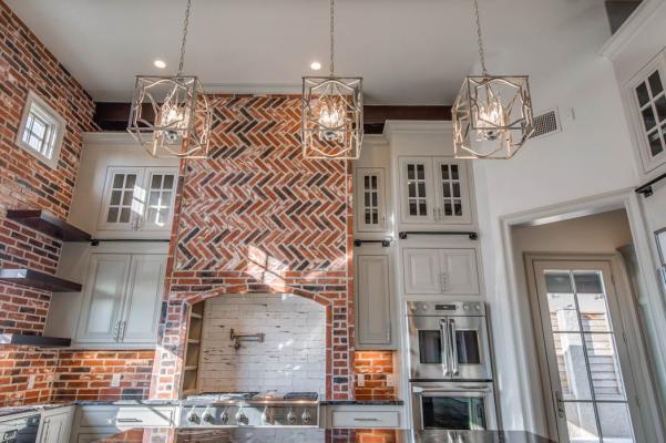 Amazing kitchen in home by Sharkey Custom Homes in Lubbock, Texas.
